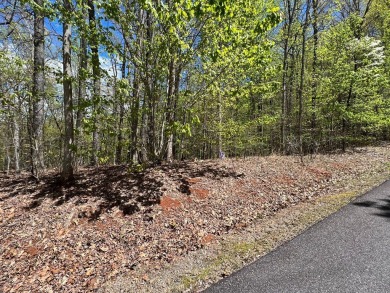 Large lot with great building site and beautiful views of the on Chatuge Shores Golf Course in North Carolina - for sale on GolfHomes.com, golf home, golf lot