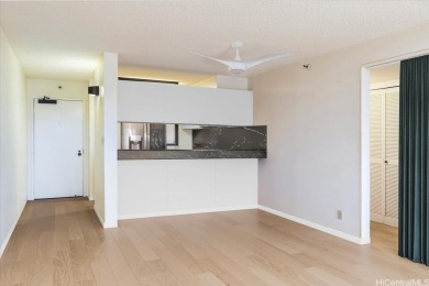 Renovated 2BDRM/2BATH/2PKG high-end unit at the desirable on Honolulu Country Club in Hawaii - for sale on GolfHomes.com, golf home, golf lot