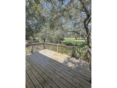 This well-maintained end-unit townhome features an open floor on  in Florida - for sale on GolfHomes.com, golf home, golf lot