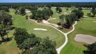 This well-maintained end-unit townhome features an open floor on  in Florida - for sale on GolfHomes.com, golf home, golf lot