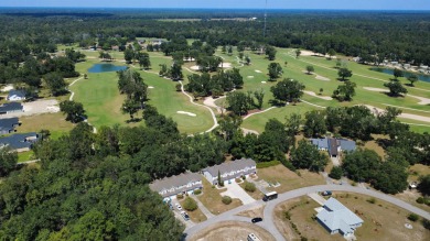 This well-maintained end-unit townhome features an open floor on  in Florida - for sale on GolfHomes.com, golf home, golf lot