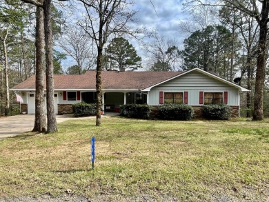 Well maintained home on a quiet, dead-end street in the Mountain on Mountain Ranch Golf Club in Arkansas - for sale on GolfHomes.com, golf home, golf lot