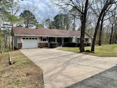 Well maintained home on a quiet, dead-end street in the Mountain on Mountain Ranch Golf Club in Arkansas - for sale on GolfHomes.com, golf home, golf lot