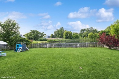 Looking for a home where you can *just move in*? Look no further on Lakemoor Golf Course in Illinois - for sale on GolfHomes.com, golf home, golf lot