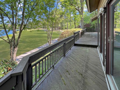 Have you ever dreamed of living in a home with a water view or on Houndslake Country Club in South Carolina - for sale on GolfHomes.com, golf home, golf lot