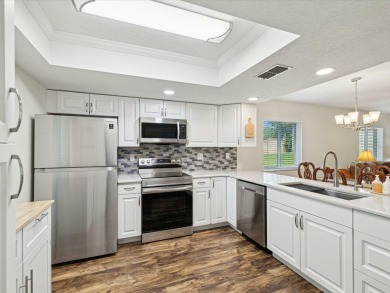 Over $45,000 in remodel and upgrades in this beautiful 2/2, end on Beacon Woods Golf Club in Florida - for sale on GolfHomes.com, golf home, golf lot