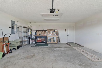 ~NO BOND~ ~2020 ROOF~ ~2008 HVAC with NEW MOTOR~ ~FLORIDA ROOM~ on The Links of Spruce Creek in Florida - for sale on GolfHomes.com, golf home, golf lot