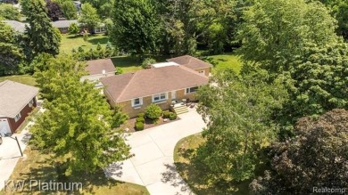 * Offers deadline is 6pm Monday, July 7th* Attention golf on Port Huron Golf Club in Michigan - for sale on GolfHomes.com, golf home, golf lot