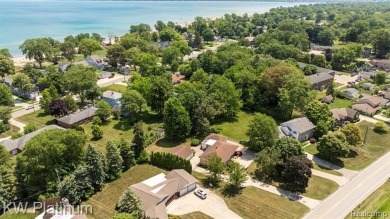* Offers deadline is 6pm Monday, July 7th* Attention golf on Port Huron Golf Club in Michigan - for sale on GolfHomes.com, golf home, golf lot