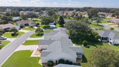 ~NO BOND~ ~2020 ROOF~ ~2008 HVAC with NEW MOTOR~ ~FLORIDA ROOM~ on The Links of Spruce Creek in Florida - for sale on GolfHomes.com, golf home, golf lot