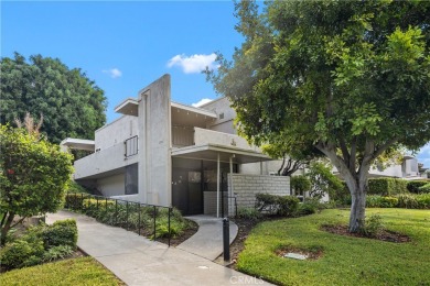 A Little Slice of Paradise! This open-concept, fully remodeled on Leisure Village Par 3 Golf Course in California - for sale on GolfHomes.com, golf home, golf lot