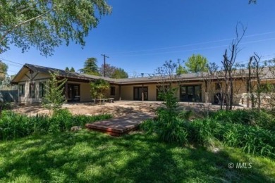 Rare Opportunity in Bishop * Custom Ranch-Style Retreat with on Bishop Country Club in California - for sale on GolfHomes.com, golf home, golf lot