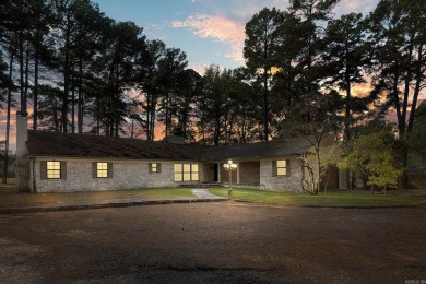 Welcome to 6 Country Club Ln--where comfort, style, & spacious on Texarkana Golf and Country Club in Arkansas - for sale on GolfHomes.com, golf home, golf lot