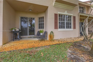 Two-story Townhome with garage in Villas of Rolling Hills in on Grande Oaks Golf Club in Florida - for sale on GolfHomes.com, golf home, golf lot