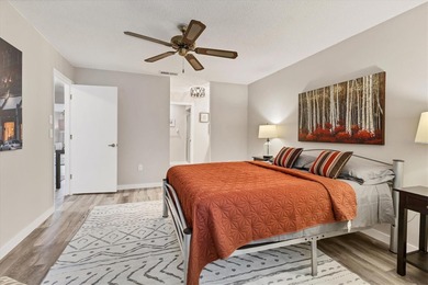 Move-in Ready! Beautifully remodeled 2-bedroom, 2-bath villa on on Capri Isle Golf Club in Florida - for sale on GolfHomes.com, golf home, golf lot