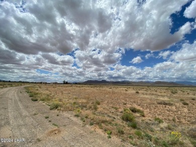 Jump into a prime investment opportunity with a these SIX scenic on Valle Vista Golf Course in Arizona - for sale on GolfHomes.com, golf home, golf lot