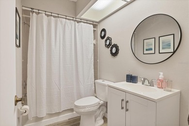 Move-in Ready! Beautifully remodeled 2-bedroom, 2-bath villa on on Capri Isle Golf Club in Florida - for sale on GolfHomes.com, golf home, golf lot