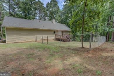 Clean well-maintained move-in ready 3/2 ranch home with a large on Turtle Cove Golf Course in Georgia - for sale on GolfHomes.com, golf home, golf lot