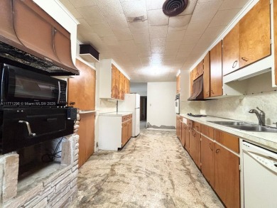 This traditional-style residence nestled in the picturesque on Plantation Inn and Golf Resort  in Florida - for sale on GolfHomes.com, golf home, golf lot
