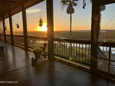 UPDATE! NOW MOVE IN READY WITH UPDATED PHOTOS!!! Beautiful on Diamondhead Country Club in Mississippi - for sale on GolfHomes.com, golf home, golf lot