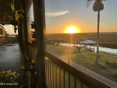 UPDATE! NOW MOVE IN READY WITH UPDATED PHOTOS!!! Beautiful on Diamondhead Country Club in Mississippi - for sale on GolfHomes.com, golf home, golf lot