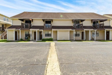 Beautifully renovated 1-bedroom, 1-bath unit in the Courtyard! on Arrowhead Country Club in South Carolina - for sale on GolfHomes.com, golf home, golf lot