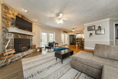 This home is currently rented.  Please call listing agent for on Indian Hills Country Club in Arkansas - for sale on GolfHomes.com, golf home, golf lot