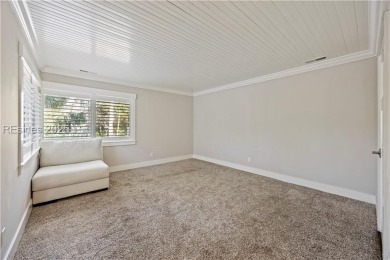 Don't miss this 3BR/3BA villa Harbour Master! With 1,500+ sq. ft on Shipyard Golf Club in South Carolina - for sale on GolfHomes.com, golf home, golf lot