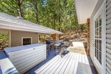 This home is currently rented.  Please call listing agent for on Indian Hills Country Club in Arkansas - for sale on GolfHomes.com, golf home, golf lot