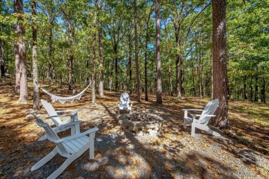 This home is currently rented.  Please call listing agent for on Indian Hills Country Club in Arkansas - for sale on GolfHomes.com, golf home, golf lot