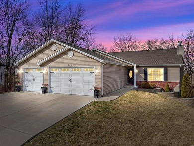 Experience modern comfort in this meticulously crafted home on Incline Village Golf Course in Missouri - for sale on GolfHomes.com, golf home, golf lot