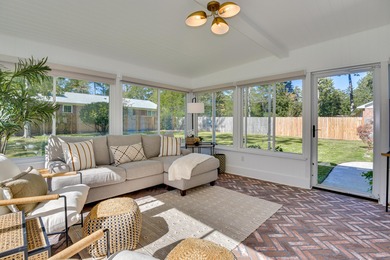 Magnificently renovated Whitehall 'cottage'. Located just on Palmetto Golf Club, Inc. in South Carolina - for sale on GolfHomes.com, golf home, golf lot