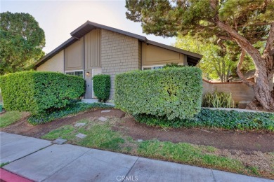 Welcome to this beautiful 1,363 sq ft single-story condo in the on Jurupa Hills Country Club in California - for sale on GolfHomes.com, golf home, golf lot