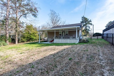 $10,000 PRICE IMPROVEMENT *** JUST IN TIME FOR SPRING & SUMMER! on Ironwood Golf Club in Georgia - for sale on GolfHomes.com, golf home, golf lot