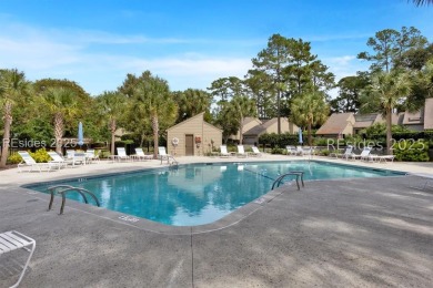 Welcome to this charming 2 bedroom, 2 bath end-unit villa on Sea Pines Golf and Resort  in South Carolina - for sale on GolfHomes.com, golf home, golf lot