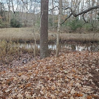 Two private lots (1.16 acres) overlooking small creek in the on Indian Creek Yacht and Country Club in Virginia - for sale on GolfHomes.com, golf home, golf lot