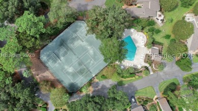 Welcome to this charming 2 bedroom, 2 bath end-unit villa on Sea Pines Golf and Resort  in South Carolina - for sale on GolfHomes.com, golf home, golf lot