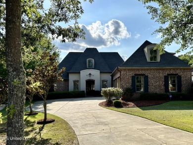Looking for a great location and quiet street in Reunion? Vinca on Reunion Golf Club in Mississippi - for sale on GolfHomes.com, golf home, golf lot