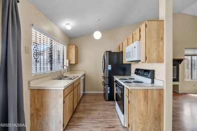 Perfect starter home! 3 bedroom 2 bathroom home in Fairway on Fred Enke Golf Course in Arizona - for sale on GolfHomes.com, golf home, golf lot