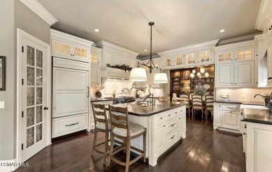 Fabulous custom, single-story home located on the 6th tee of the on North Ranch Country Club in California - for sale on GolfHomes.com, golf home, golf lot