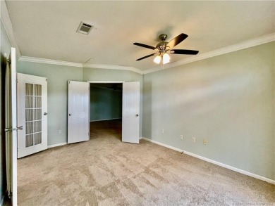 This home truly has it all! 3 bedrooms/2 bath + bonus room on Indianwood Golf and Country Club in Florida - for sale on GolfHomes.com, golf home, golf lot