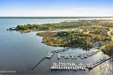 This inviting floor plan is designed for both comfort and on Harbour Point Golf Club in North Carolina - for sale on GolfHomes.com, golf home, golf lot