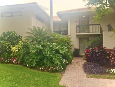 Beautifully renovated 2-bedroom, 2-bath 1st floor corner on Quail Ridge Golf Course and Country Club in Florida - for sale on GolfHomes.com, golf home, golf lot