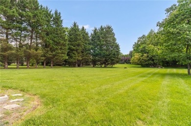 PRICE IMPROVEMENT to reflect cosmetic updates needed. GET INTO on Sedgefield Golf Course in North Carolina - for sale on GolfHomes.com, golf home, golf lot