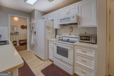 Completely renovated 3-bedroom & 2-bathroom stepless ranch home on Turtle Cove Golf Course in Georgia - for sale on GolfHomes.com, golf home, golf lot