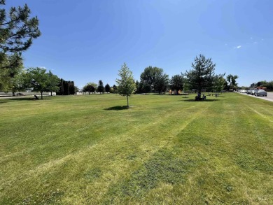 Meticulously maintained move-in ready home situated within a on Centennial Golf Course in Idaho - for sale on GolfHomes.com, golf home, golf lot