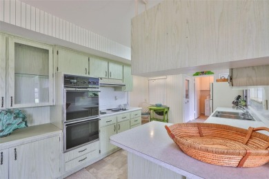 WELCOME TO YOUR CHARMING, FRESHELY PAINTED HOME- NO HOA on North Lakes Golf Course in Florida - for sale on GolfHomes.com, golf home, golf lot