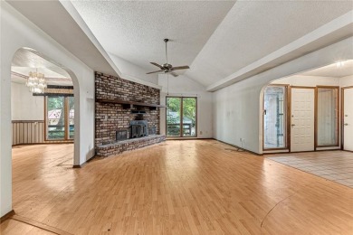 Discover the opportunity to make this property your own. This on Bella Vista Country Club - Berksdale in Arkansas - for sale on GolfHomes.com, golf home, golf lot