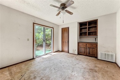 Discover the opportunity to make this property your own. This on Bella Vista Country Club - Berksdale in Arkansas - for sale on GolfHomes.com, golf home, golf lot