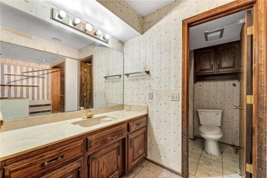 Discover the opportunity to make this property your own. This on Bella Vista Country Club - Berksdale in Arkansas - for sale on GolfHomes.com, golf home, golf lot